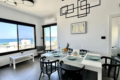 Image de Seafront Gugel Waves Gw945: Unmatched Sea Views in Nahariya