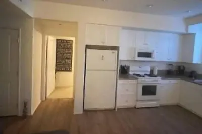 Image de Two bedroom with all amenities\n\n