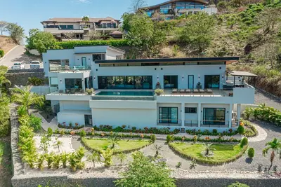 Image de Luxury new 6 Bedroom Villa with Oceon View and Luxury Finishes -Gated Community