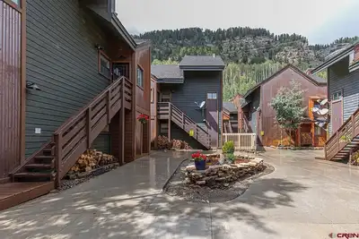 Image de Hot Tub, 2 Minutes To Skiing, Cozy Condo!