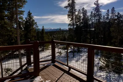 Image de Cozy 3br\/2ba Mountain Home - 15 minutes to Winter Park. Pet-Friendly!