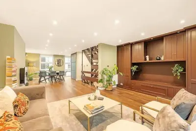 Image de Luxurious & Spacious Townhouse