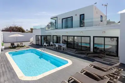 Image de Ferienhaus für 4 Gäste mit 200m² in Corralejo