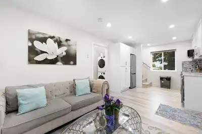 Image de New family friendly small guest home