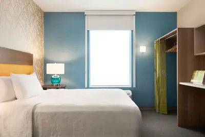 Urban Oasis! 4 Units w/ Free Breakfast and Kitchen! Pets Allowed, Parking!