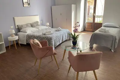 Image de Cozy and bright apartment in the heart of Palermo's historic center.