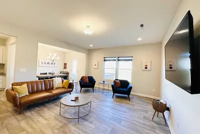 Image de Stylish Townhouse Retreat in Peaceful Harrisburg