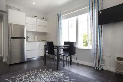 Image de Miami Beach Getaway 100 yards from Beach