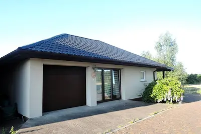 Image de Maison de vacances près du lac Dąbie