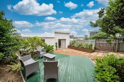Image de Quiet back yard guest house in the heart of Bulimba.