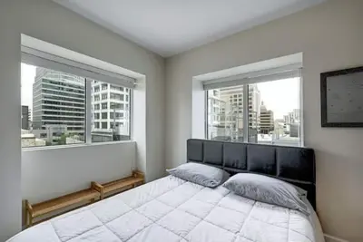 Image de Downtown Two Bedroom Condo in the Heart of Austin\n\n