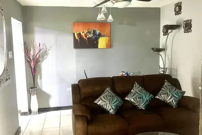 Image de Soothing Getaway 2 Bedroom Home