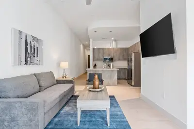 Image de Stylish Flat in the City - One Br with Loft!