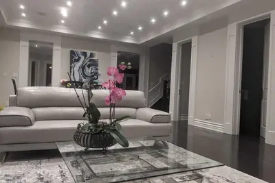 Image de Modern Home Toronto