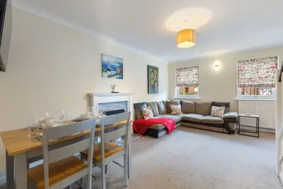 Image de Pass the Keys | 8 Fewster Way · Cosy Central York Townhouse with Free Parking