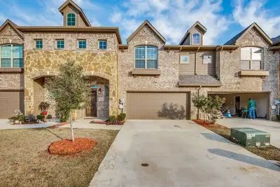 Image de Irving Bliss- 3 bedroom Charm In Heart of Irving