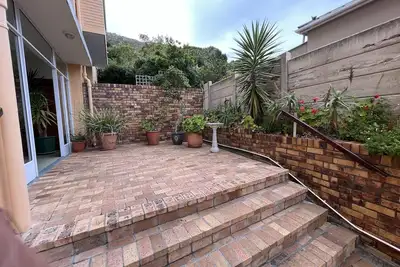 Image de Beautiful 2 Bedroom Apartment in Prime False Bay Location