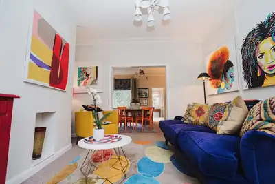 Image de Famille-Maison-Vue ville-Salle de bain privée séparée