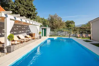 Image de Maison de vacances Sestanovac pour 1 - 9 personnes avec 3 chambres Ă coucher - Maison de vacances
