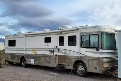 Image de Just off 70, secluded, major week/month discounts.