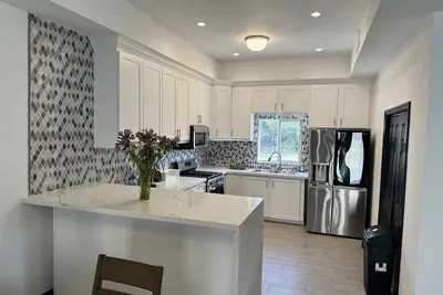 Image de Stunning 4-Bedroom Home