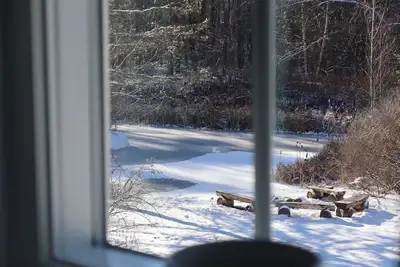 Image de The Robin’s Nest - Beautiful New Hampshire Country