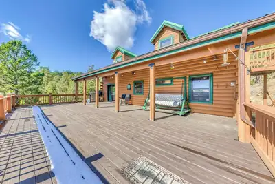 Image de 16 Mi to Ski Apache: Ruidoso Cabin Rental