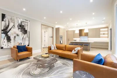 Image de Executive Home in Etobicoke Near Downtown Toronto