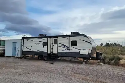 Image de Just off 70, secluded Camper.