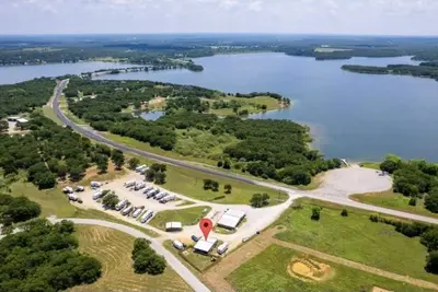 Image de Entire Home in Bowie, Texas just across the lake Amon Carter.