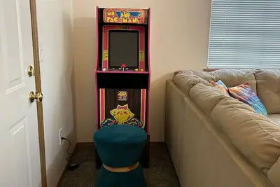 Image de Clyde's Crib: Cozy Ms. Pac-Man
