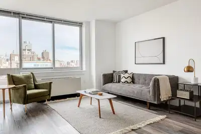 Image de Hip Les 1br w/ Elevator & Doorman, nr Tompkins Square Park, by Blueground