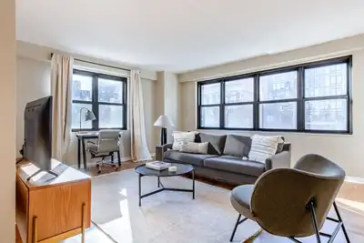 Image de Terrific Ues 1br w/ Doorman, Gym & Elevator, nr Park, by Blueground