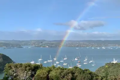 Image de Wake up to the beautiful Bay of Islands. Family home overlooking Kerikeri Inlet