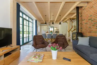 Image de Exklusives Ferienhaushaus mit Großem Garten