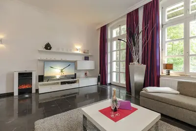 Image de 4 Außergewöhnliches Wohnambiente - Grand Belle Etage im Gutsschloss