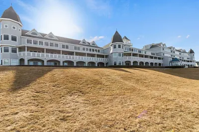 Image de Welcome to Serenity By The Sea -