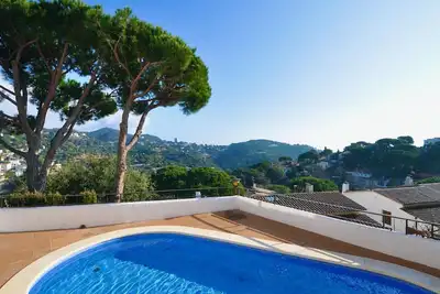 Image de Villa avec Piscine Privée, Proche Plage, Clim. , Wifi, Parking, Cala Canyelles, Lloret de Mar