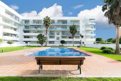 Image de Bel appart. familial à Roses: 1, 2 km plage, piscine, parking, proche commerces & supermarchés