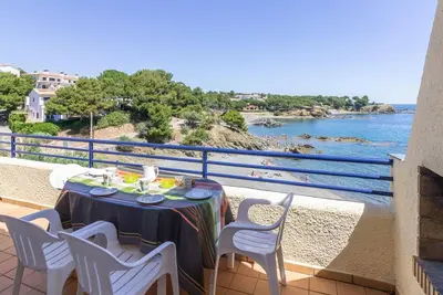 Image de Bellamar C - Casa adosada para 10 personas en primera línea de mar en Llançà.