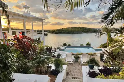 Image de Saltwater Sanctuary-Secret garden in a tropical paradise