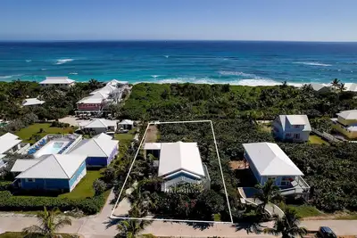 Image de Discover Serenity at Edge of Blue: Your Tranquil Island Retreat