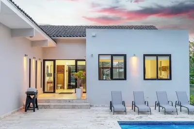 Image de Coronado Paradise: Pool, GameRoom, Bbq: 14 Guests