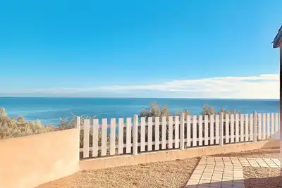 Maison spacieuse et sereine avec vue imprenable sur la mer
