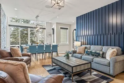 Image de New! Dunnottar Ssr Top View Hot Tub 5br