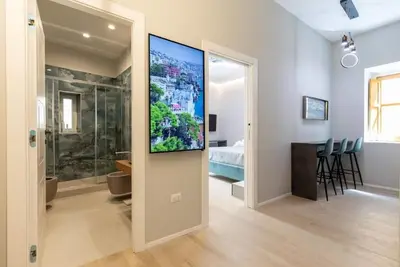 Image de In the historic center of Naples, a few steps from the port, comfortable apartment