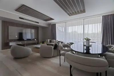 Image de Villa With Private pool& Garden In Beverly Hills Compound -Allegria c21\n\n