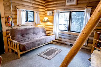 Image de Atmospheric woodland cabin with firepit, near Glacier & Flathead Lake