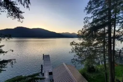 Image de Rustic cabin with stunning sunset views of Priest Lake