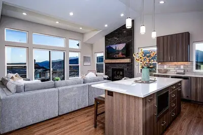 Image de Powder Mtn Chalet B4 | Ski Escape | Hot Tub & View